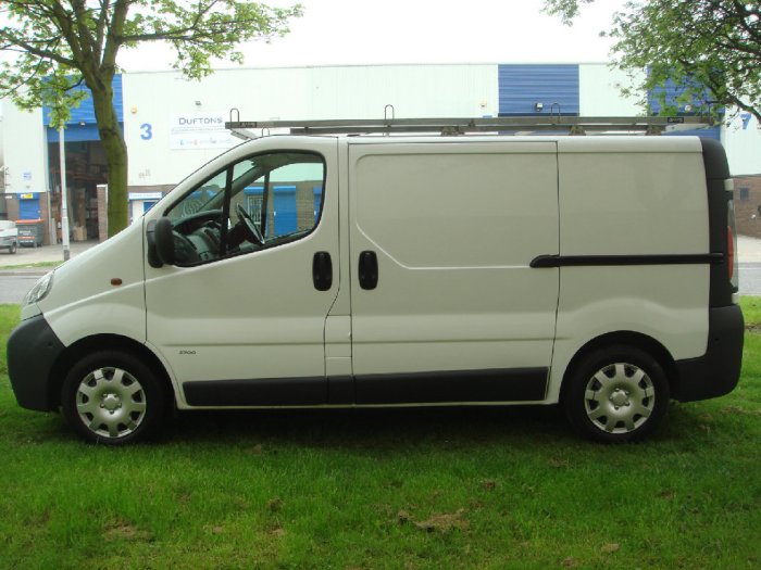 Vauxhall Vivaro 1.9DTi Van 2.7t Panel Van Diesel WHITE