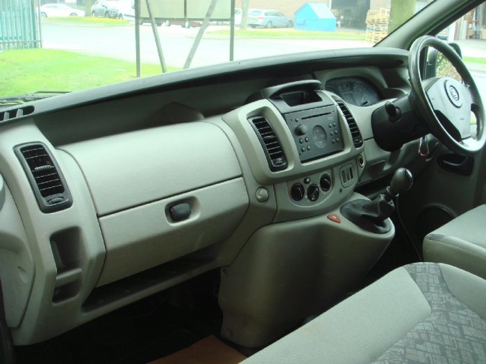 Vauxhall Vivaro 1.9DTi Van 2.7t Panel Van Diesel WHITE