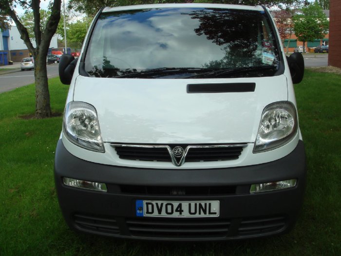 Vauxhall Vivaro 1.9DTi Van 2.7t Crew Van 5 Seats Commercial Diesel White
