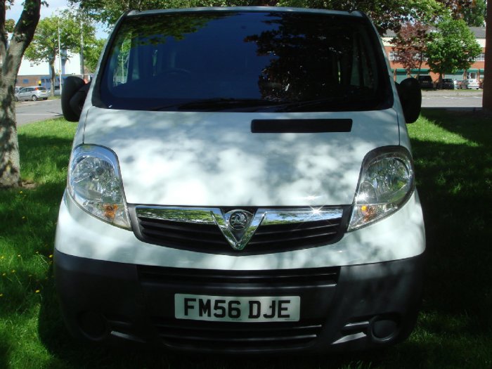 Vauxhall Vivaro 2.0CDTI [115PS] Doublecab 2.9t Commercial Diesel White