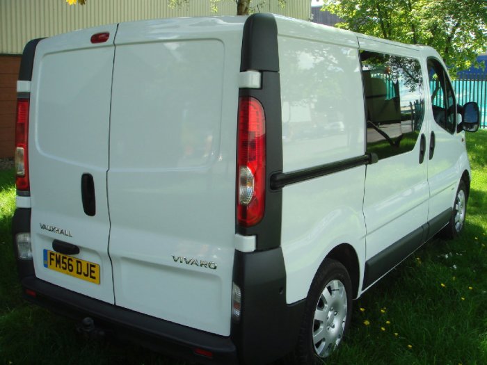 Vauxhall Vivaro 2.0CDTI [115PS] Doublecab 2.9t Commercial Diesel White