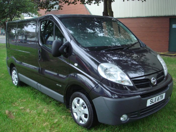 Nissan Primastar 2.0 dCi SE Van 115ps Panel Van Diesel Black