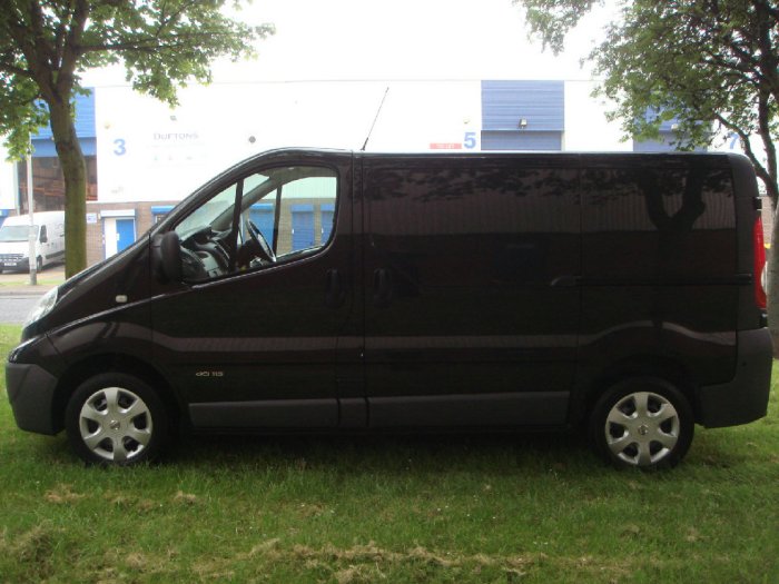 Nissan Primastar 2.0 dCi SE Van 115ps Panel Van Diesel Black