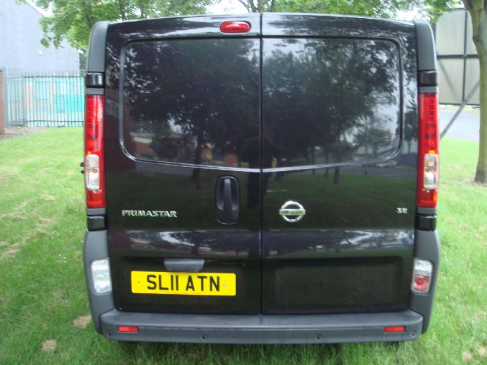 Nissan Primastar 2.0 dCi SE Van 115ps Panel Van Diesel Black