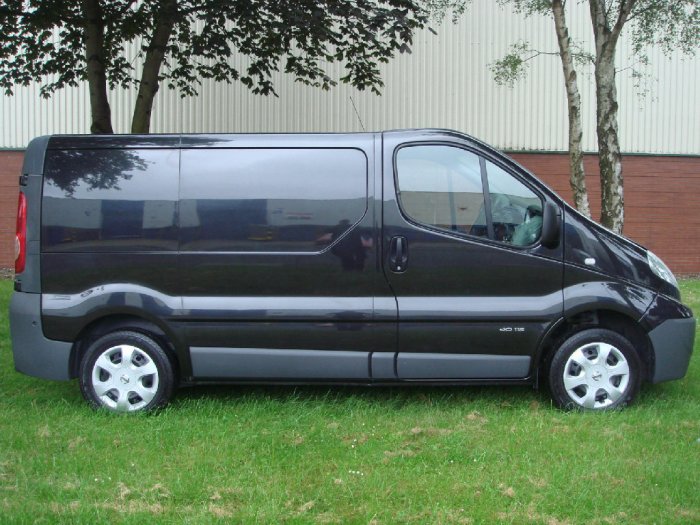 Nissan Primastar 2.0 dCi SE Van 115ps Panel Van Diesel Black