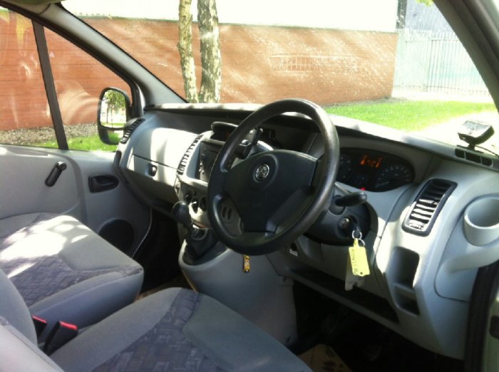 Vauxhall Vivaro 1.9CDTI (100PS) Van 2.9t Panel Van Diesel SILVER