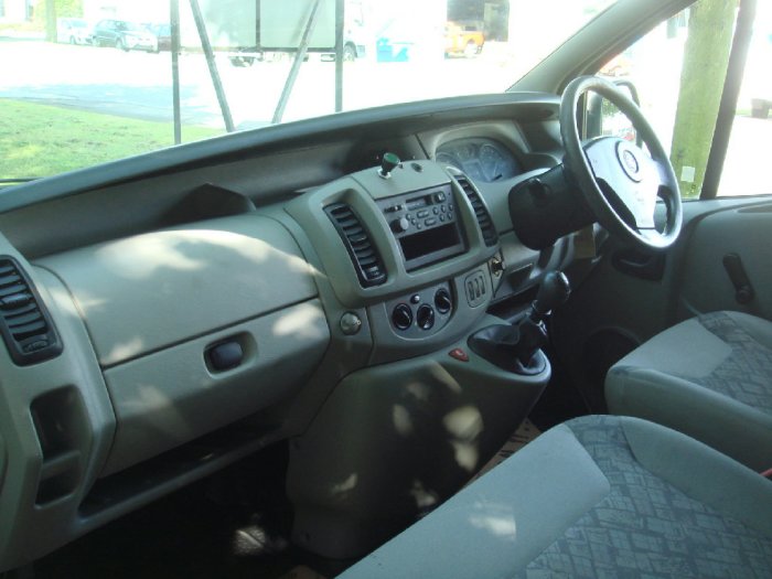 Vauxhall Vivaro 1.9Di Van 2.7t Panel Van Diesel WHITE