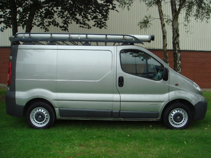 Renault Trafic 2.0 SL27dCi 115 Van Panel Van Diesel GREY