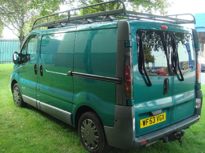 Renault Trafic 1.9 SWB Diesel SL27dCi 100 Van Panel Van Diesel GREEN