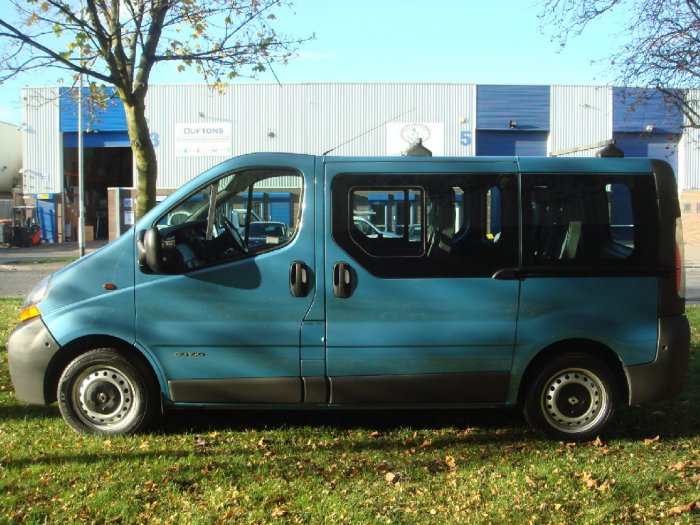 Renault Trafic 1.9TD SL29dCi 100 Minibus Minibus Diesel BLUE