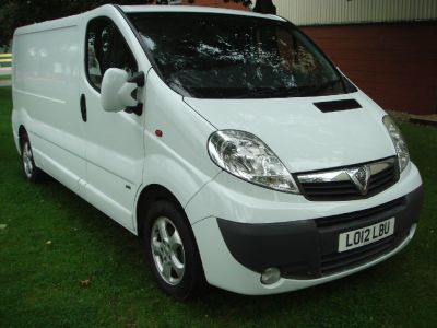 Vauxhall Vivaro 2.0CDTi Sportive 2900 LWB Panel Van Panel Van Diesel WhiteVauxhall Vivaro 2.0CDTi Sportive 2900 LWB Panel Van Panel Van Diesel White at Chequered Flag GB LTD Leeds