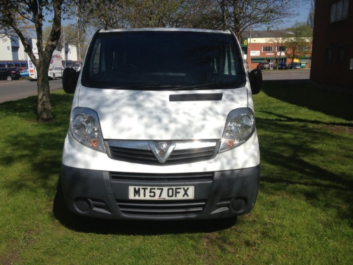 Vauxhall Vivaro 2.0 Unclassified Combi Van Diesel White