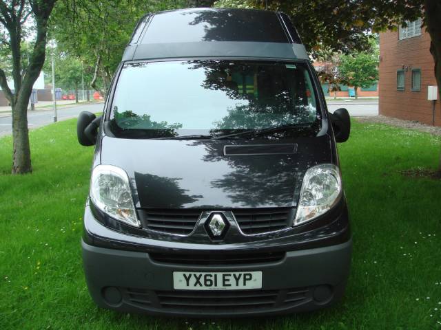 Renault Trafic 2.0TD SH29dCi 115 Panel Van Panel Van Diesel Black