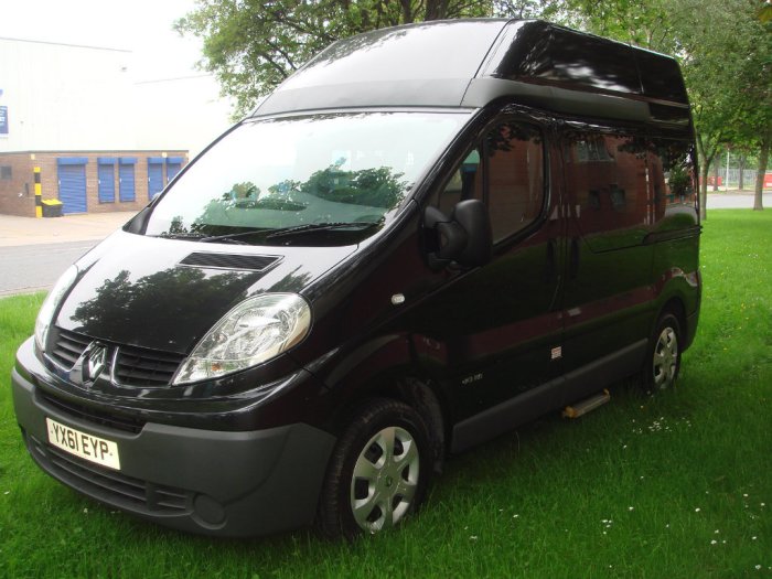 Renault Trafic 2.0TD SH29dCi 115 Panel Van Panel Van Diesel Black