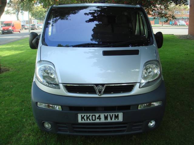 Vauxhall Vivaro 1.9 DTi Sportive 2700 Panel Van 4dr Panel Van Diesel Silver