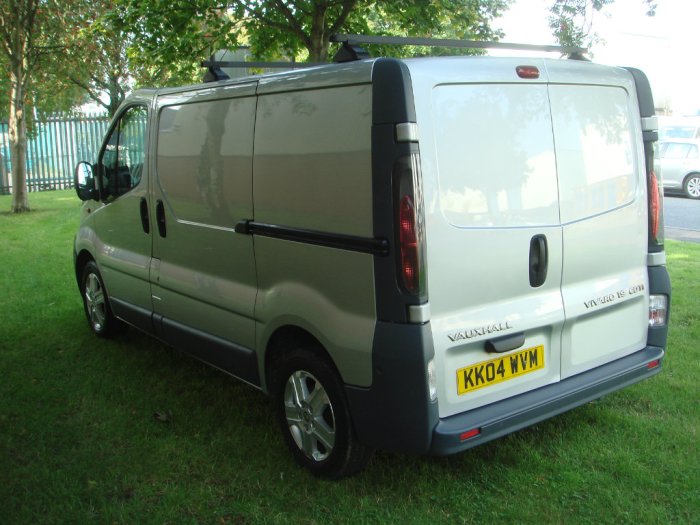 Vauxhall Vivaro 1.9 DTi Sportive 2700 Panel Van 4dr Panel Van Diesel Silver