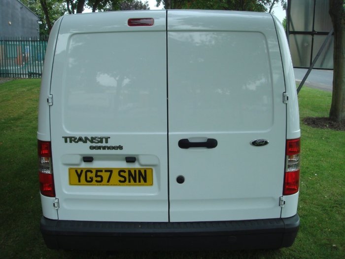 Ford Transit Connect 1.8 TDCi T200 SWB Lead-In Panel Van 4dr Panel Van Diesel White