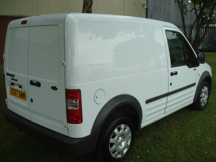 Ford Transit Connect 1.8 TDCi T200 SWB Lead-In Panel Van 4dr Panel Van Diesel White