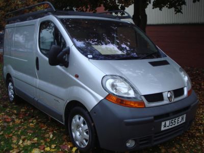 Renault Trafic 2.5TD SL29 dCi 140 Panel Van Panel Van Diesel SilverRenault Trafic 2.5TD SL29 dCi 140 Panel Van Panel Van Diesel Silver at Chequered Flag GB LTD Leeds