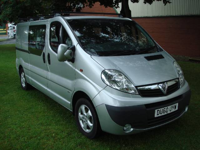 Vauxhall Vivaro 2.0CDTi Sportive 2900 LWB Panel Van Panel Van Diesel Silver