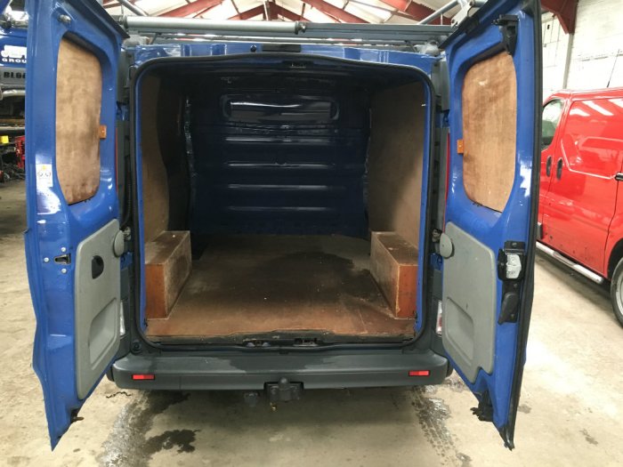 Renault Trafic 2.0TD SL29dCi 115 Panel Van Panel Van Diesel Blue