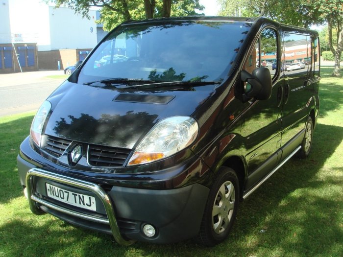 Renault Trafic 2.0 TD dCi SL27 Panel Van 4dr Panel Van Diesel Black