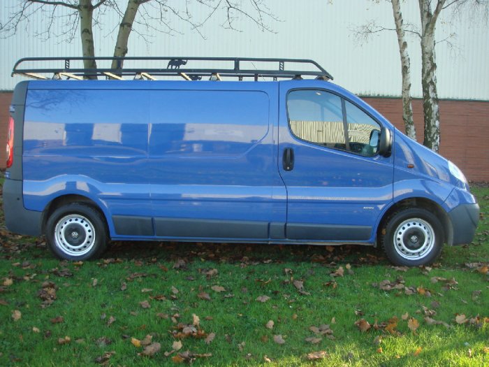 Vauxhall Vivaro 2.0CDTi 2900 LWB Panel Van Panel Van Diesel BLUE