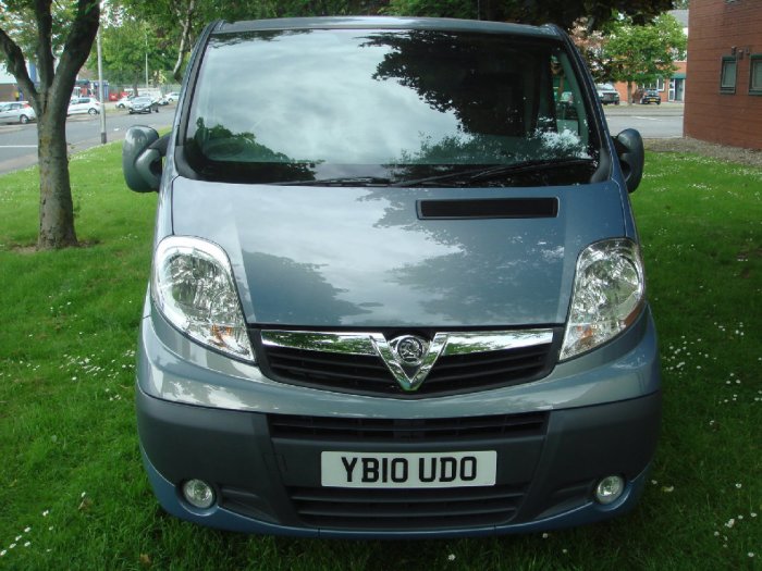 Vauxhall Vivaro 2.0CDTi Sportive 2700 SWB Panel Van Panel Van Diesel Grey