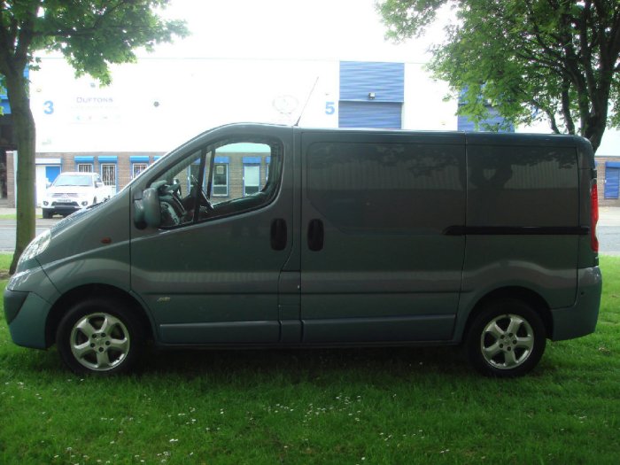 Vauxhall Vivaro 2.0CDTi Sportive 2700 SWB Panel Van Panel Van Diesel Grey