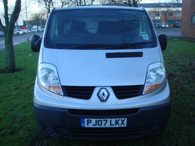 Renault Trafic 2.0TD SL27dCi 115 Extra Panel Van Panel Van Diesel SILVER