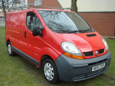 Renault Trafic 1.9TD SL27dCi 100 Panel Van Panel Van Diesel RedRenault Trafic 1.9TD SL27dCi 100 Panel Van Panel Van Diesel Red at Chequered Flag GB LTD Leeds