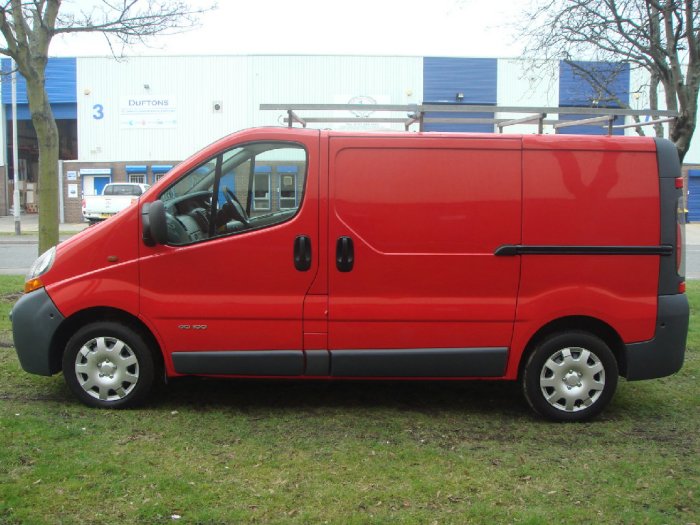 Renault Trafic 1.9TD SL27dCi 100 Panel Van Panel Van Diesel Red