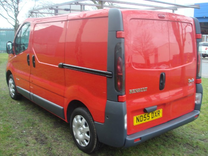 Renault Trafic 1.9TD SL27dCi 100 Panel Van Panel Van Diesel Red