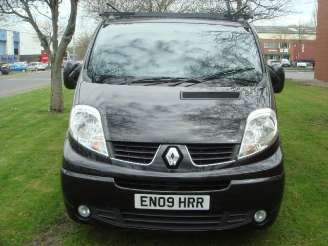 Renault Trafic 2.0TD LL29dCi 115 Sport Panel Van Panel Van Diesel Black