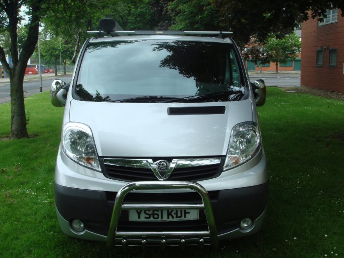 Vauxhall Vivaro 2.0CDTi Sportive 2900 LWB Panel Van Panel Van Diesel Silver