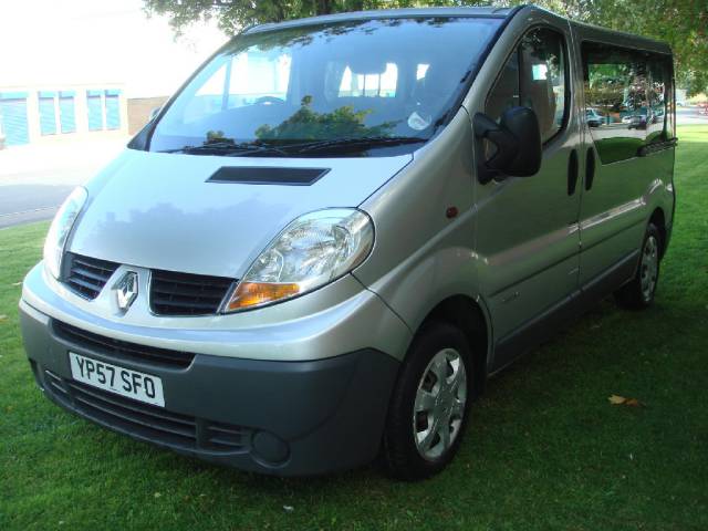 Renault Trafic 2.0TD SL27dCi 115 Panel Van Panel Van Diesel Silver