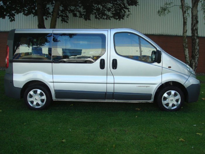 Renault Trafic 2.0TD SL27dCi 115 Panel Van Panel Van Diesel Silver