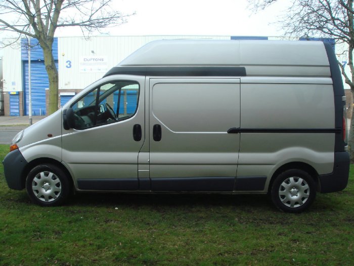 Renault Trafic 1.9TD LH29dCi 100 Panel Van Panel Van Diesel Silver