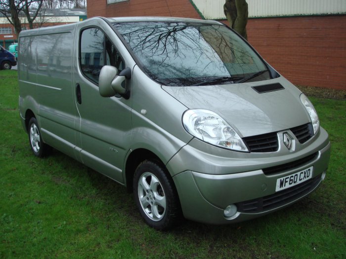 Renault Trafic 2.0TD SL27dCi 115 Sport Panel Van Panel Van Diesel Grey