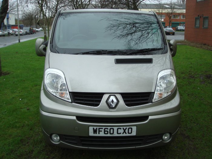 Renault Trafic 2.0TD SL27dCi 115 Sport Panel Van Panel Van Diesel Grey