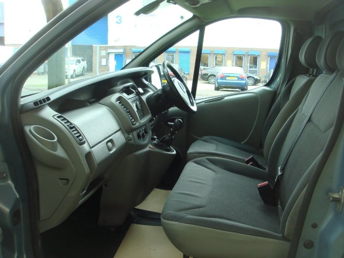 Vauxhall Vivaro 2.0 CDTI Sportive Panel Van 4dr (EU4, SWB) Panel Van Diesel Grey