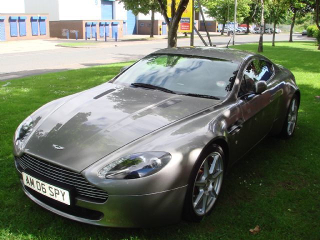 Aston Martin Vantage 4.3  AM Vantage V8 Coupe Petrol Tungsten